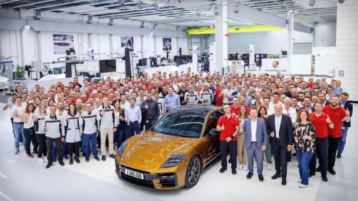 Η Porsche έχει κατασκευάσει 2 εκατομμύρια μοντέλα στη Λειψία!  